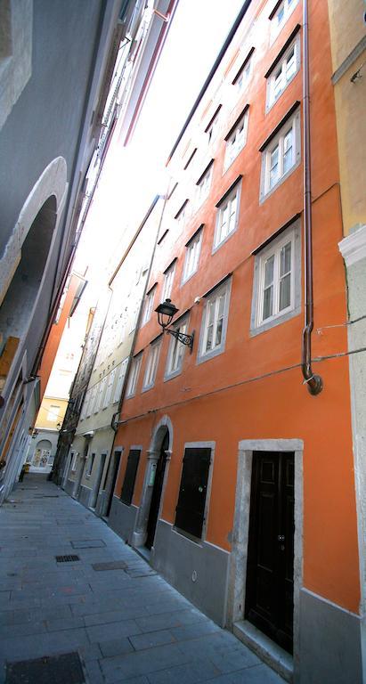 Piazza Grande City Residence Трієст Екстер'єр фото